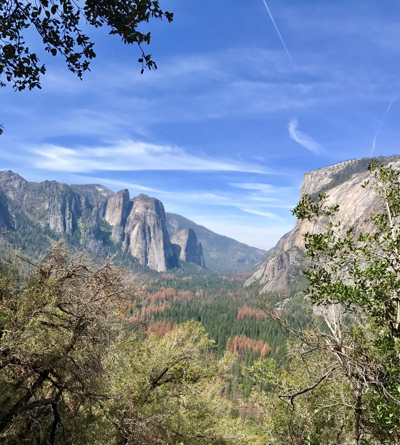 first view of Yosemite around the bend